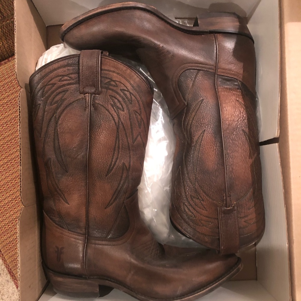 FRYE Billy Pull On Cowboy Boots